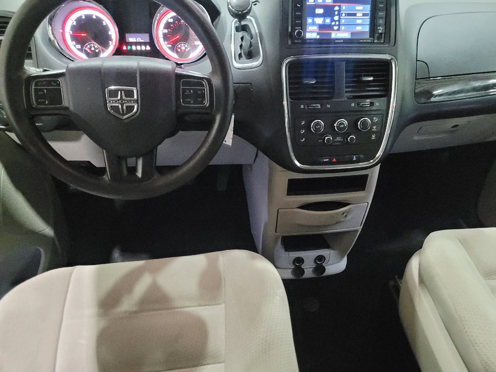 Used 2019 Dodge Grand Caravan SE w/ UConnect Hands-Free Group FWD image 22