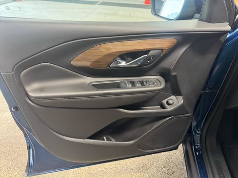 Certified 2021 GMC Terrain SLE w/ Driver Convenience Package image 15