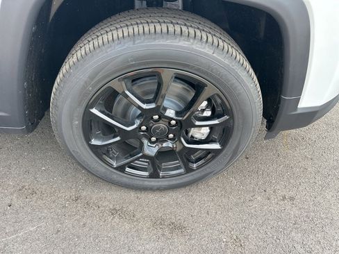 New 2026 Jeep Compass Latitude AWD/4WD image 19