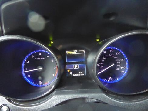 Used 2017 Subaru Outback 2.5i Premium image 12