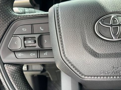 New 2026 Toyota Tacoma SR5 AWD/4WD image 9