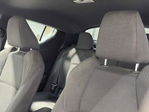 Used 2019 Toyota C-HR LE FWD image 21