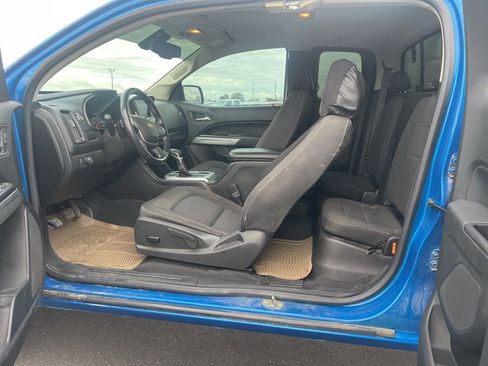 Used 2022 Chevrolet Colorado LT w/ LT Convenience Package image 13