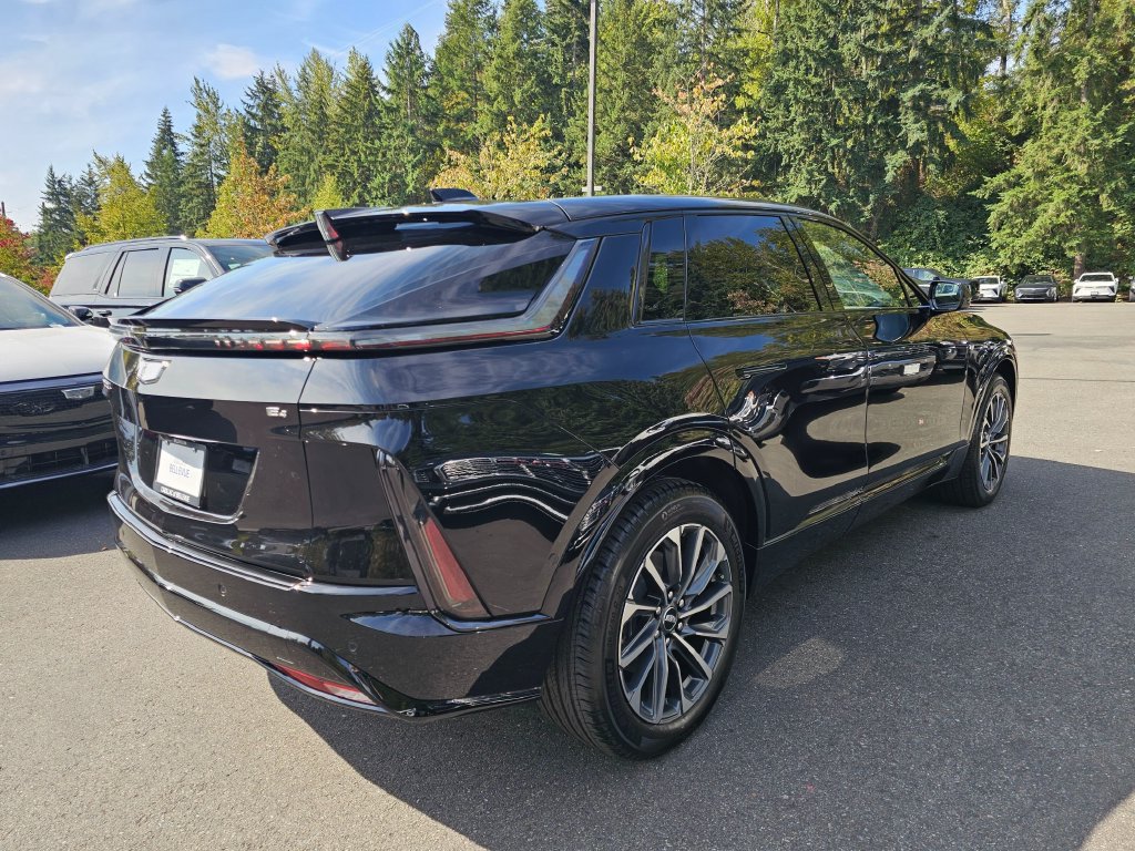 New 2027 Cadillac Lyriq Sport AWD/4WD image 7