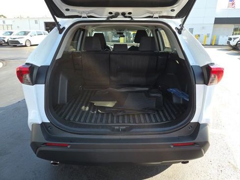 Used 2022 Toyota RAV4 LE image 24