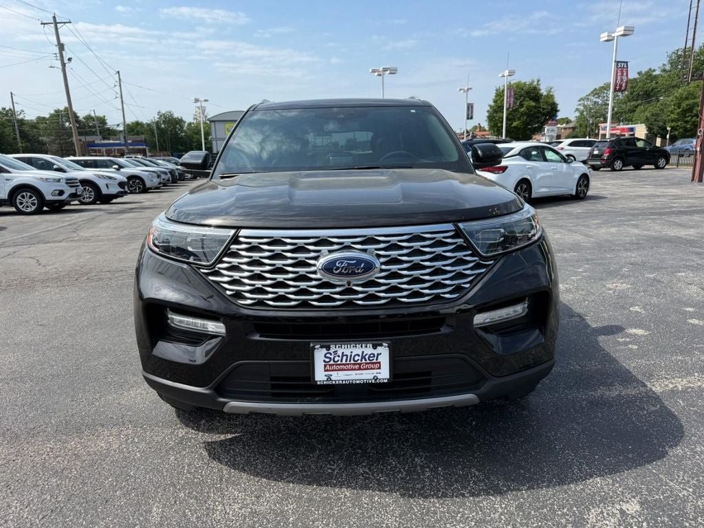 Used 2023 Ford Explorer Platinum w/ Technology Package AWD/4WD image 10