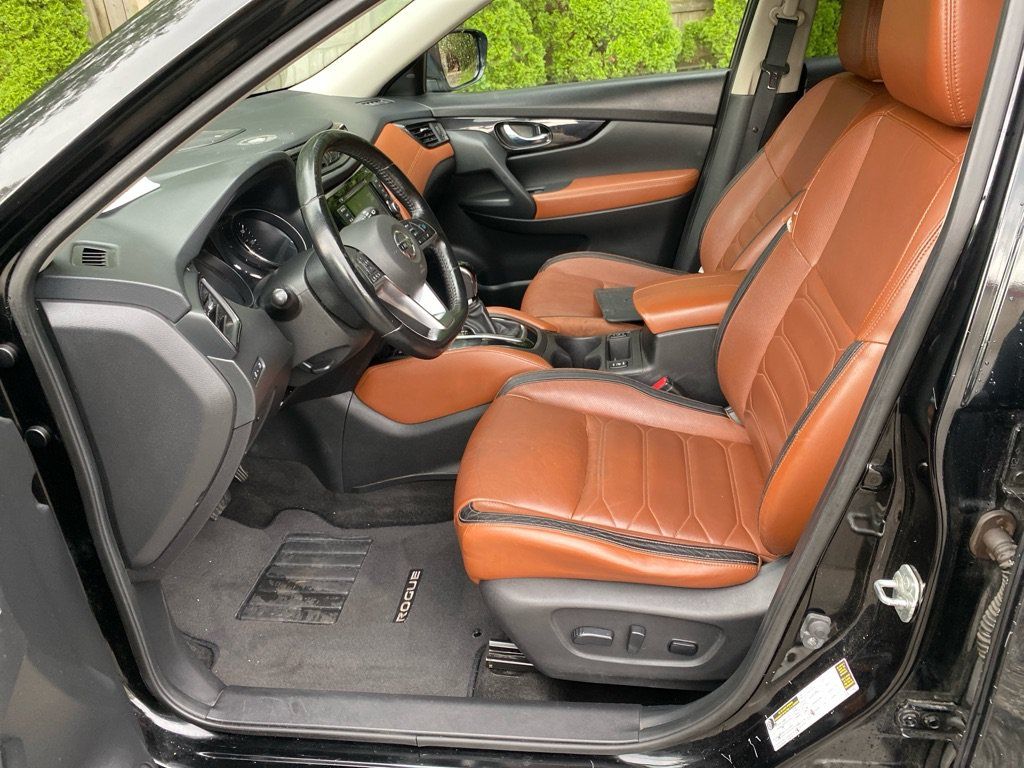 Used 2018 Nissan Rogue SL w/ Premium Package AWD/4WD image 10