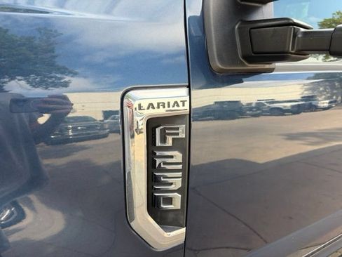 Used 2017 Ford F250 Lariat w/ Lariat Value Package AWD/4WD image 10