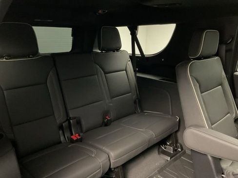 New 2026 Chevrolet Suburban Premier w/ Sun And Tow Package image 31