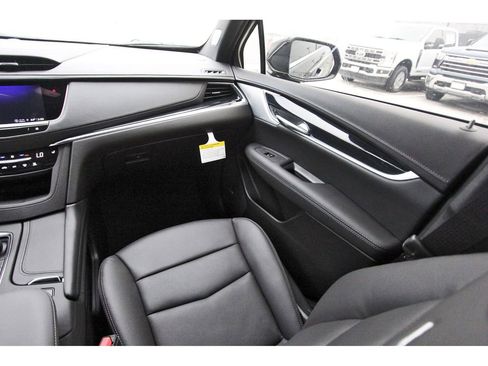 New 2026 Cadillac XT5 Premium Luxury image 10
