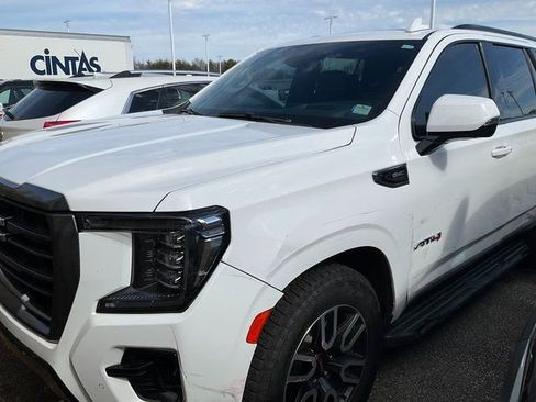 Used 2023 GMC Yukon AT4 w/ Technology Package image 2
