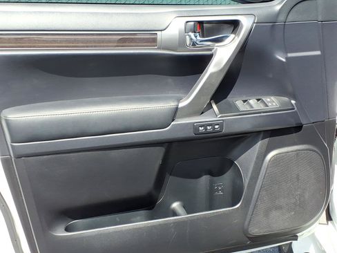 Used 2022 Lexus GX 460 Premium w/ Premium Package AWD/4WD image 20