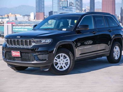 Used 2024 Jeep Grand Cherokee Laredo