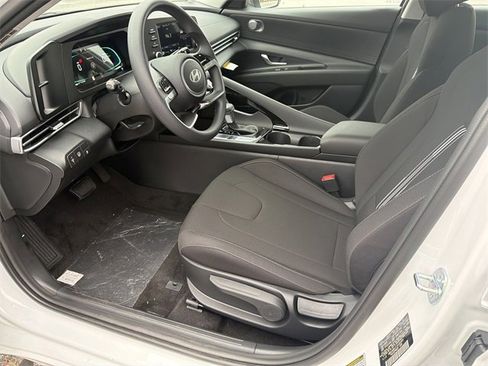 New 2026 Hyundai Elantra Blue image 9