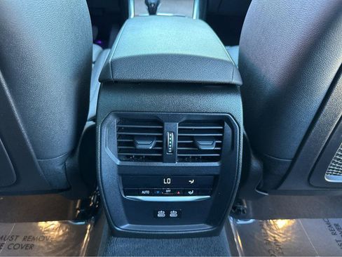 Used 2021 BMW 330i Sedan w/ Convenience Package image 17