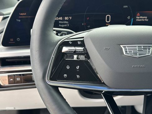 Certified 2024 Cadillac Lyriq Luxury AWD/4WD image 17