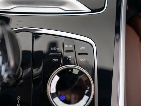 Used 2023 BMW X5 M50i w/ Executive Package image 29