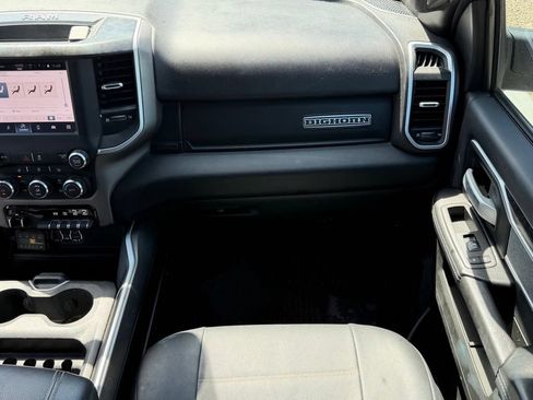 Used 2022 RAM 2500 Big Horn w/ Level B Equipment Group AWD/4WD image 18