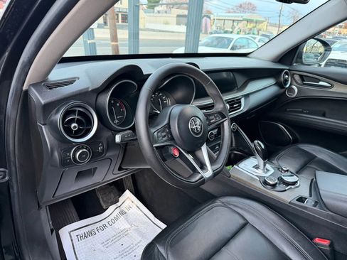 Used 2018 Alfa Romeo Stelvio Ti AWD/4WD image 13