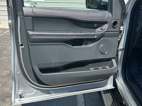 Certified 2022 Ford Expedition Limited image 16