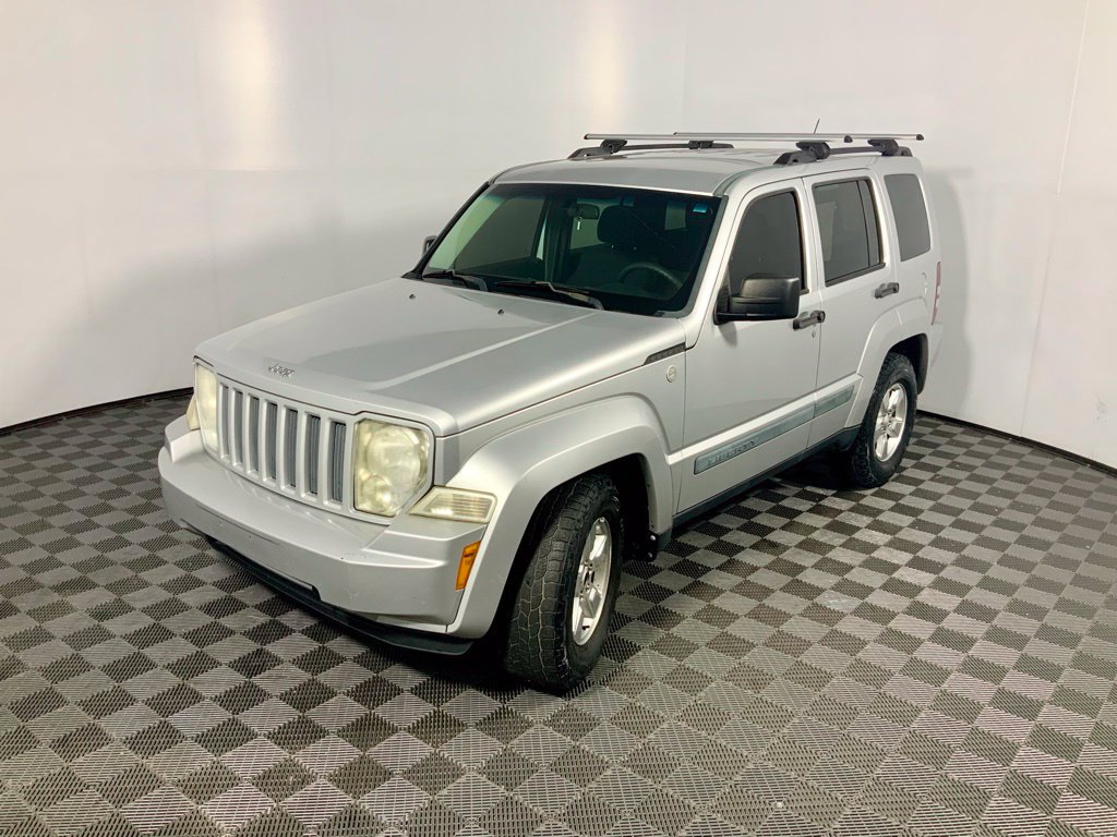 Used 2010 Jeep Liberty Sport w/ Popular Equipment Group AWD/4WD image 8