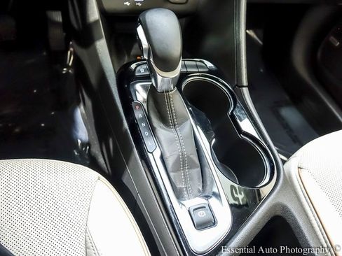 Used 2025 Buick Encore GX Avenir w/ Avenir Technology Package image 17