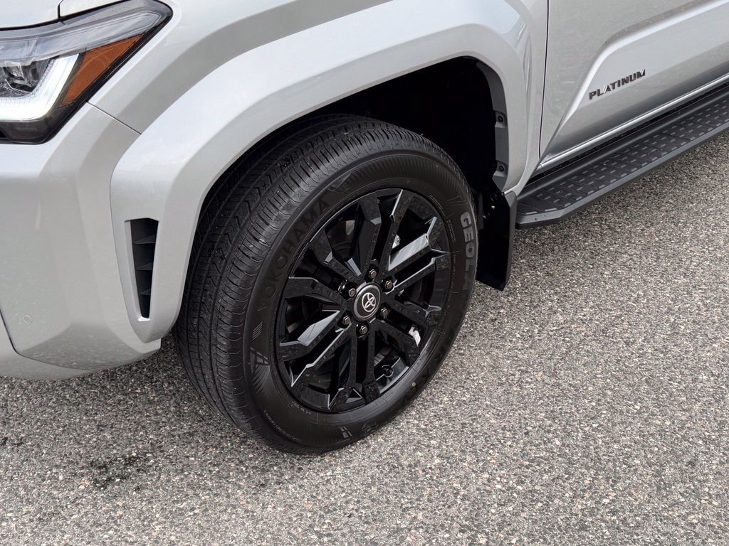 Used 2026 Toyota 4Runner Platinum AWD/4WD image 8