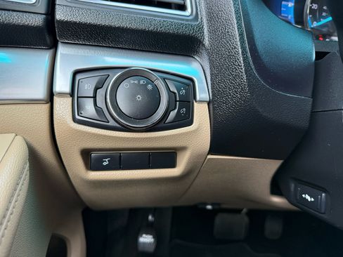 Used 2017 Ford Explorer Limited w/ Equipment Group 301A image 32