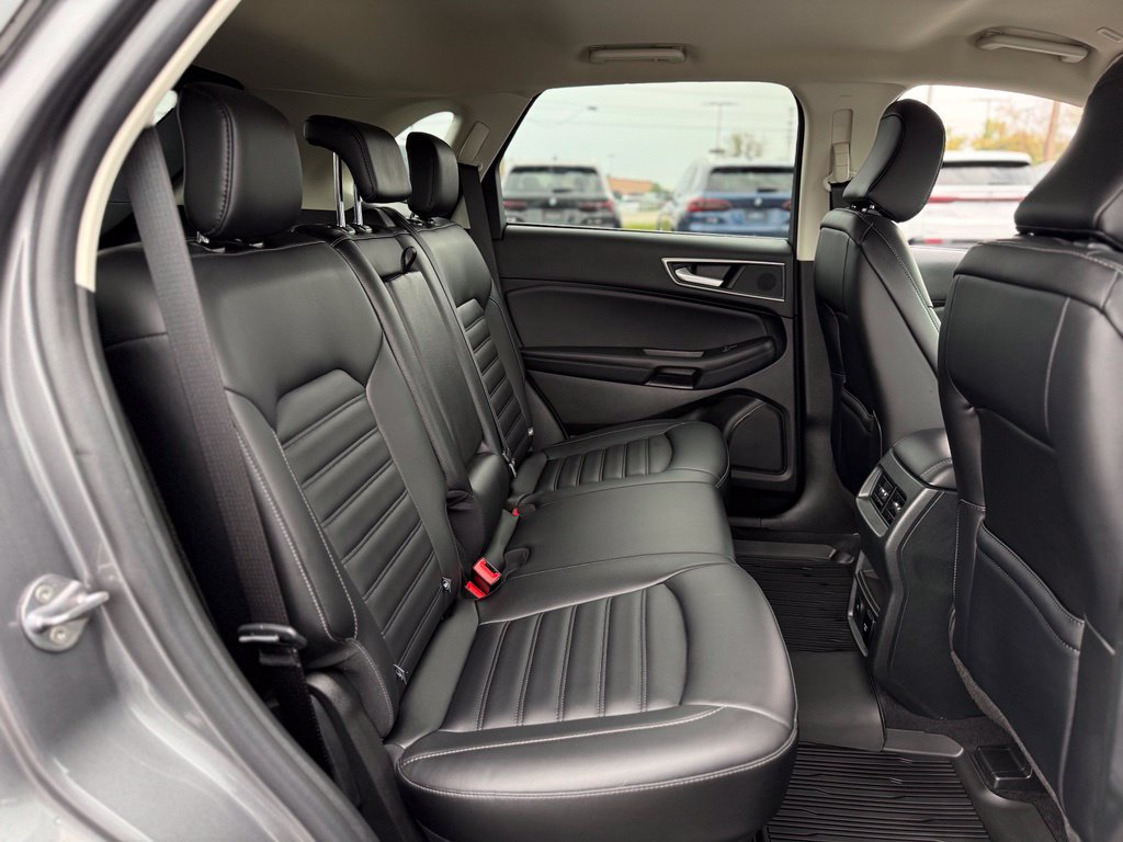 Used 2024 Ford Edge SEL w/ Convenience Package AWD/4WD image 18
