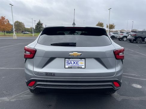 Certified 2025 Chevrolet Trax LS image 7