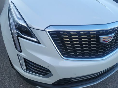 Certified 2022 Cadillac XT5 Premium Luxury FWD image 24