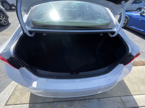 Used 2024 Chevrolet Malibu LT image 34