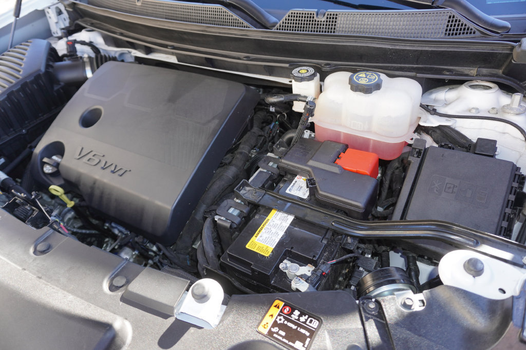 Used 2023 Chevrolet Traverse High Country w/ LPO, Floor Liner Package AWD/4WD image 49