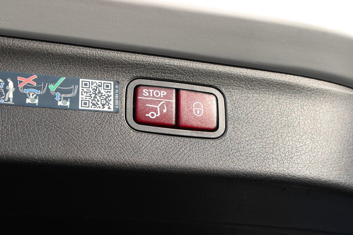 Used 2024 Mercedes-Benz EQS 450+ SUV image 30