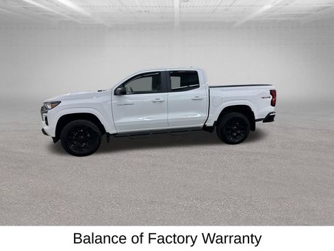 Used 2024 Chevrolet Colorado LT AWD/4WD image 8