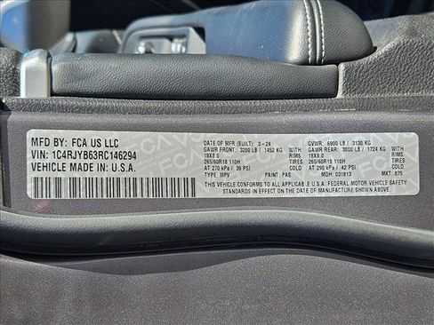 Used 2024 Jeep Grand Cherokee Limited 4xe image 24