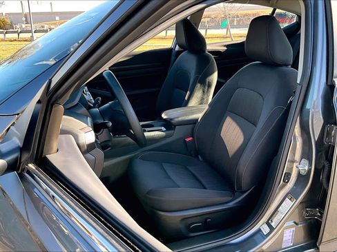 Certified 2025 Nissan Altima 2.5 SV image 8