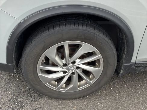 Used 2014 Nissan Rogue SL AWD/4WD image 17