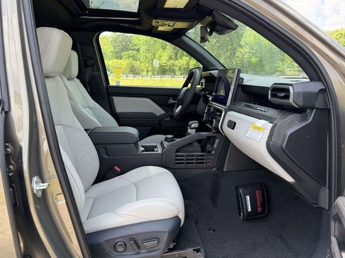 New 2026 Toyota Tacoma Limited AWD/4WD image 11