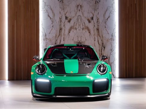 Used 2018 Porsche 911 GT2 RS RWD image 2