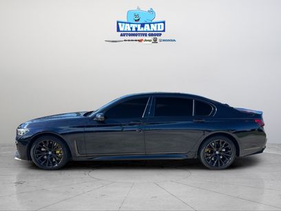 Used 2022 BMW 750i xDrive w/ Autobahn Package
