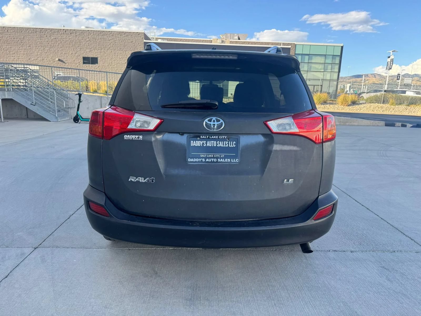 Used 2014 Toyota RAV4 LE AWD/4WD image 5