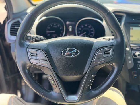 Used 2017 Hyundai Santa Fe Sport FWD image 8