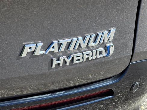 Certified 2023 Toyota Sienna Platinum image 36