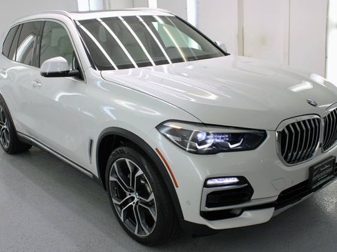 Used 2020 BMW X5 sDrive40i w/ Luxury Seating Package RWD image 11