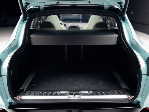 Used 2023 Aston Martin DBX AWD/4WD image 62