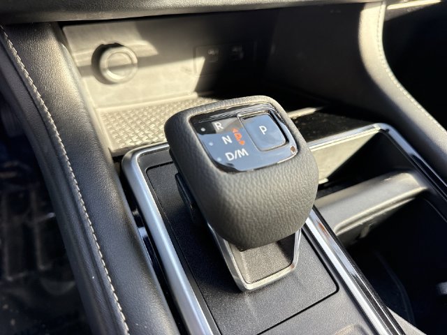 Used 2022 Nissan Pathfinder SV FWD image 20