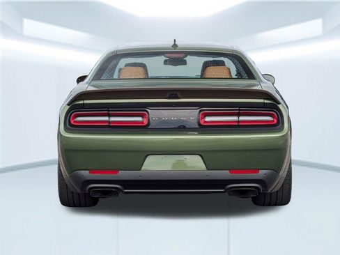 Used 2022 Dodge Challenger SRT Hellcat RWD image 5