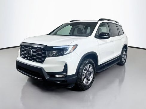 Certified 2023 Honda Passport TrailSport image 5