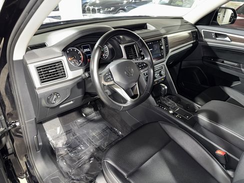 Used 2021 Volkswagen Atlas SE image 21